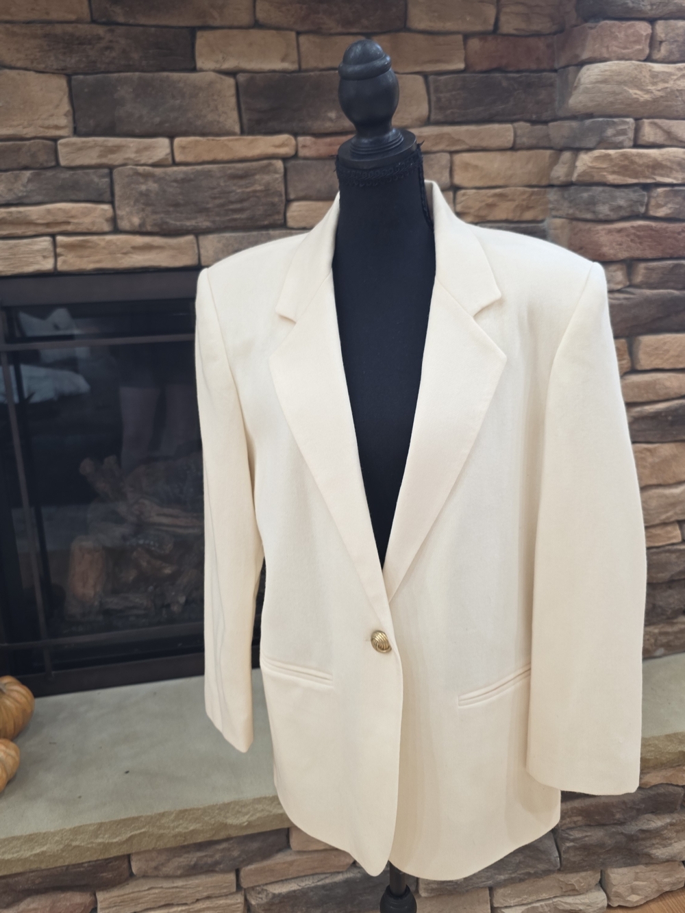 Savannah Cream Single-Button Classic Blazer